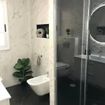 Atlantic View 公寓式酒店 阿德耶