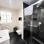 Atlantic View 公寓式酒店